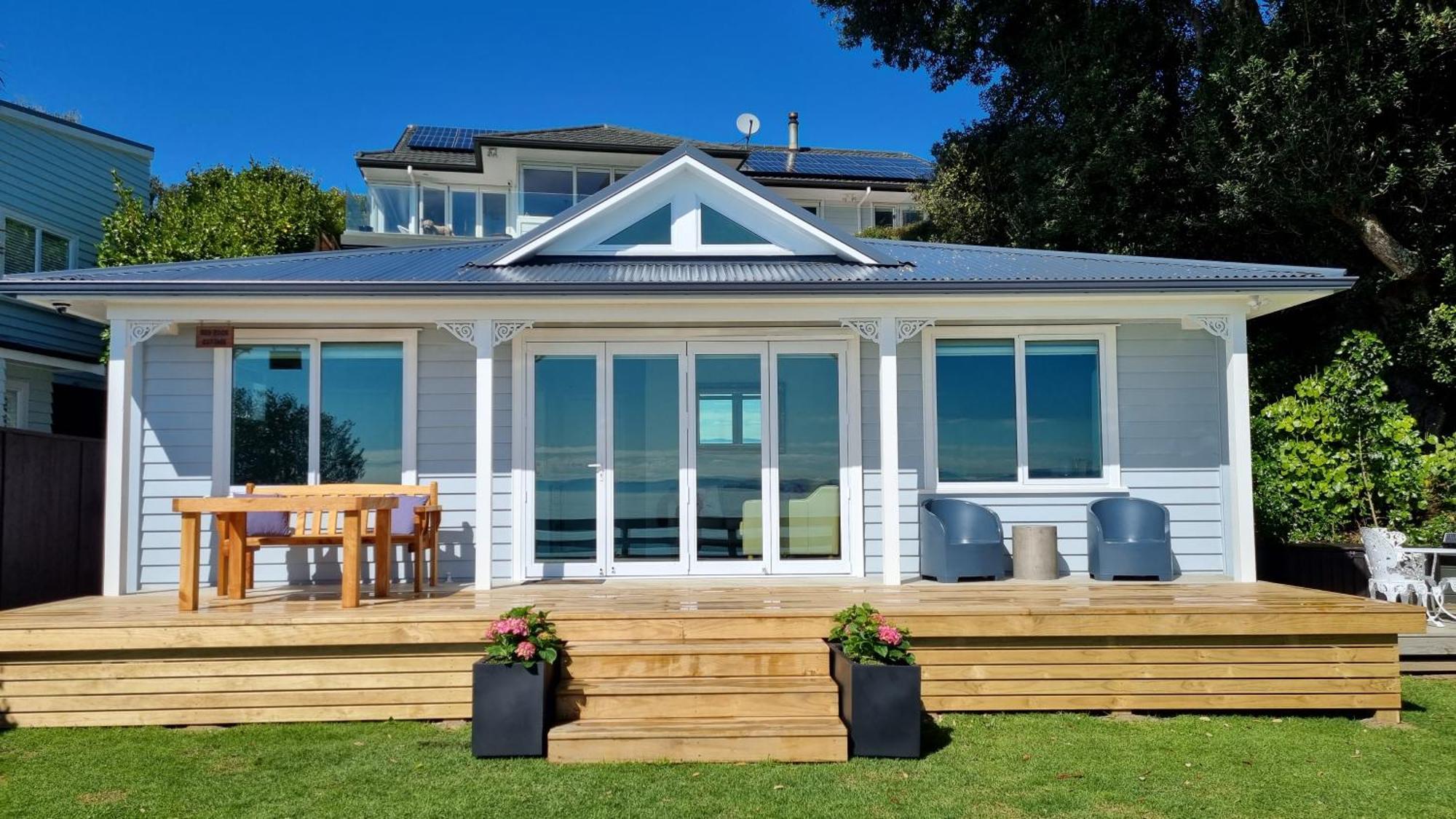 Red Rock Cottage, Beachfront Luxury Clarks Beach Exterior foto